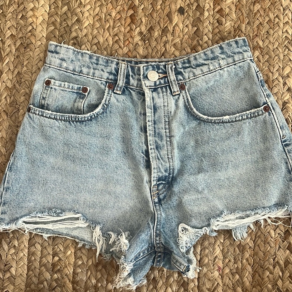 Zara hi waisted jean shorts button fly